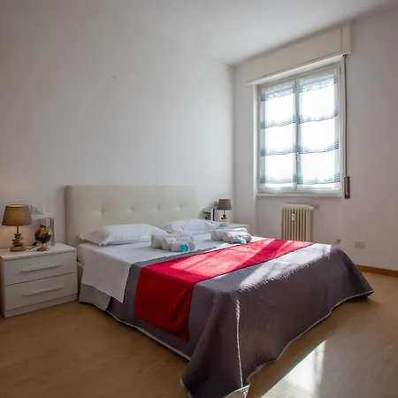 Blue's Place - Stanza Accogliente - Wi-fi Gratuito Apartment