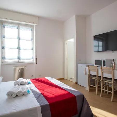 Blue's Place - Stanza Accogliente - Wi-fi Gratuito Apartment *