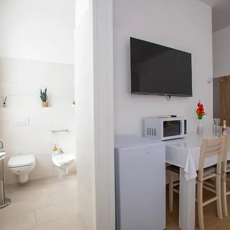Blue's Place - Stanza Accogliente - Wi-fi Gratuito Apartment